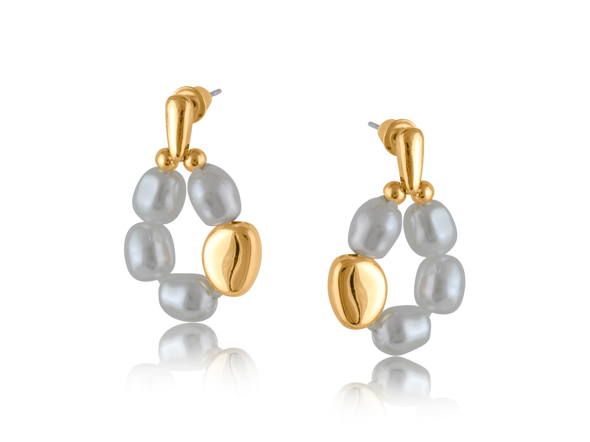 Pearl Charlottes Tiny Circle Earrings