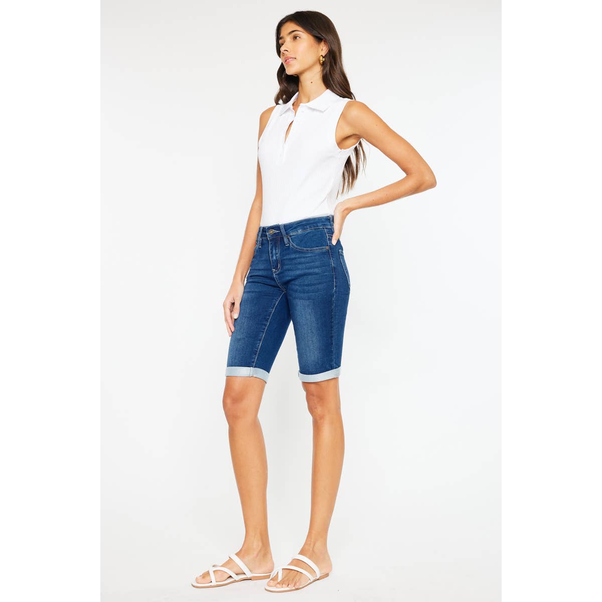 Final Sale - Mid Rise Bermuda Medium Wash