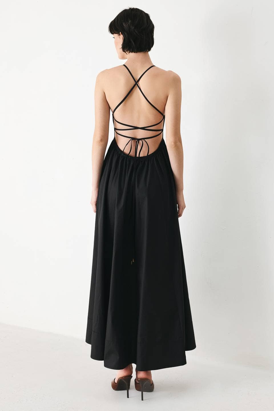 A Solid Woven Midi Dress