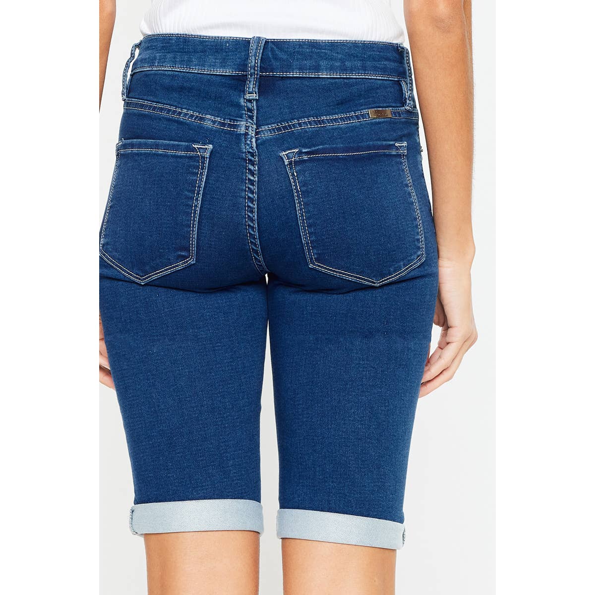 Final Sale - Mid Rise Bermuda Medium Wash
