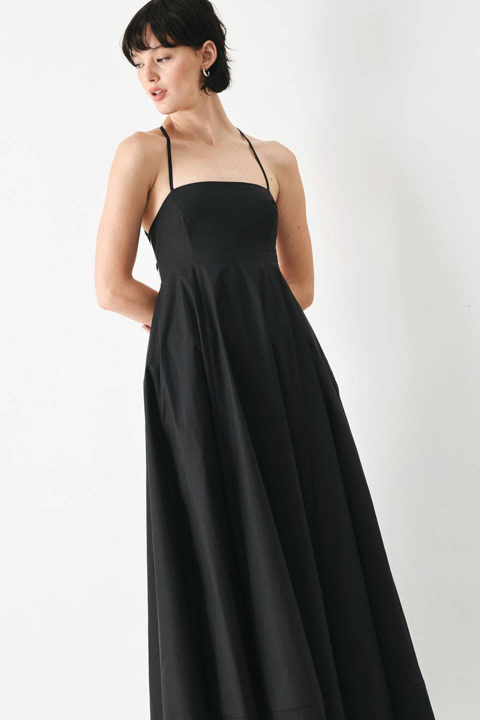 A Solid Woven Midi Dress