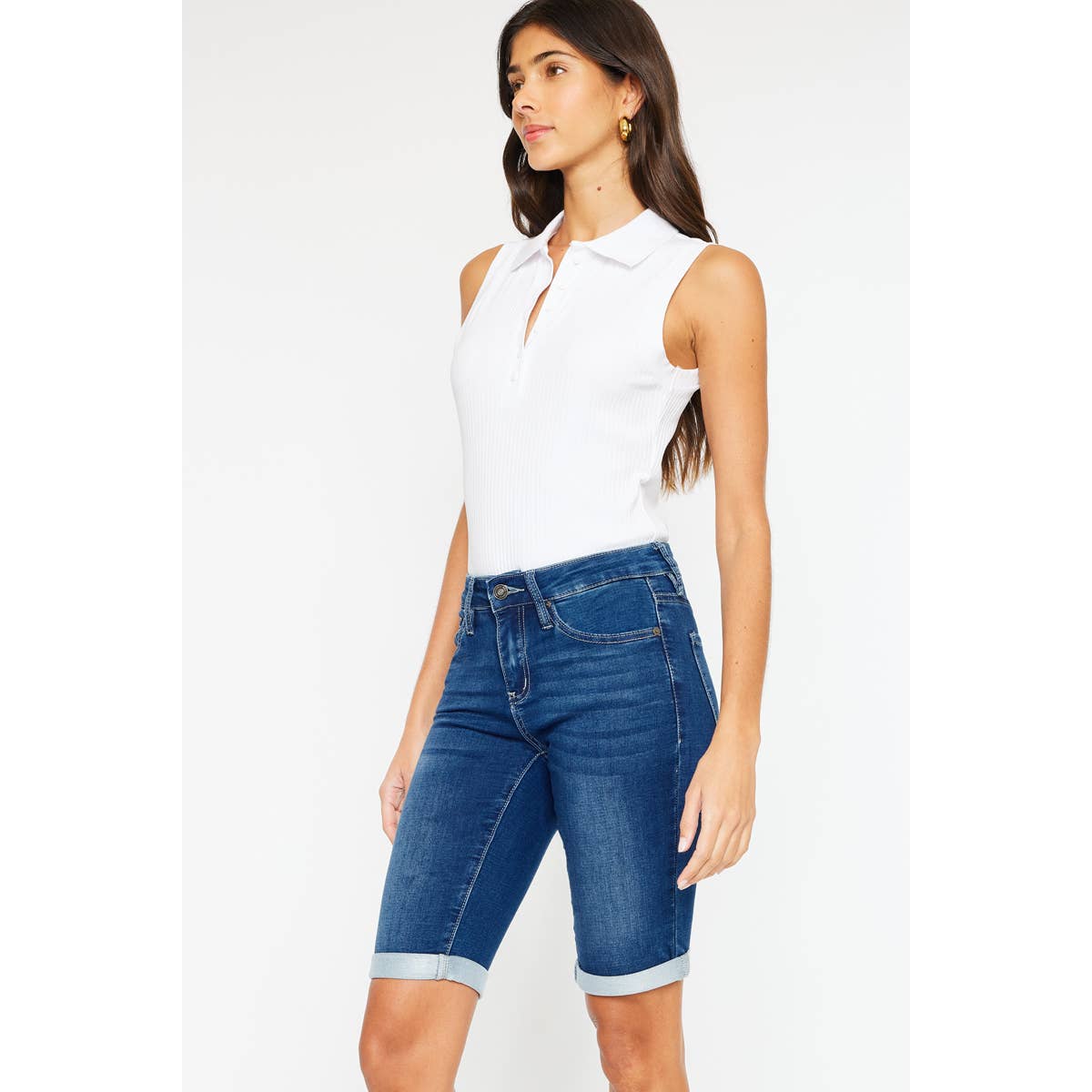Final Sale - Mid Rise Bermuda Medium Wash