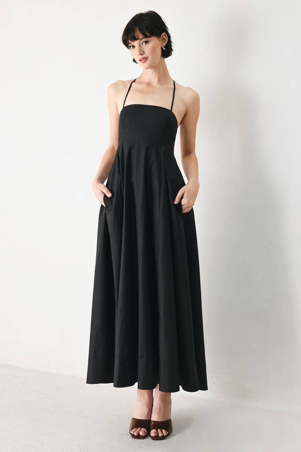 A Solid Woven Midi Dress