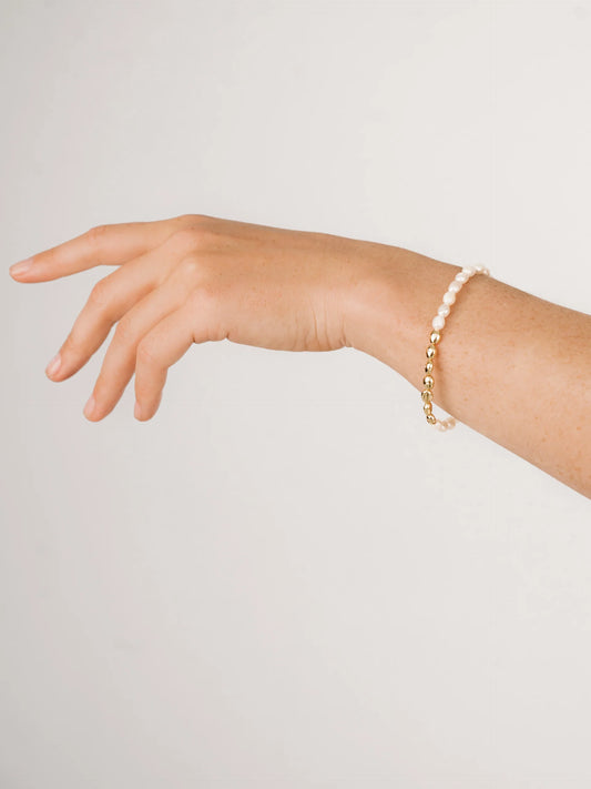 Freshwater Pearl Polished Pebble W/ 18K Gold Plated Bracelet