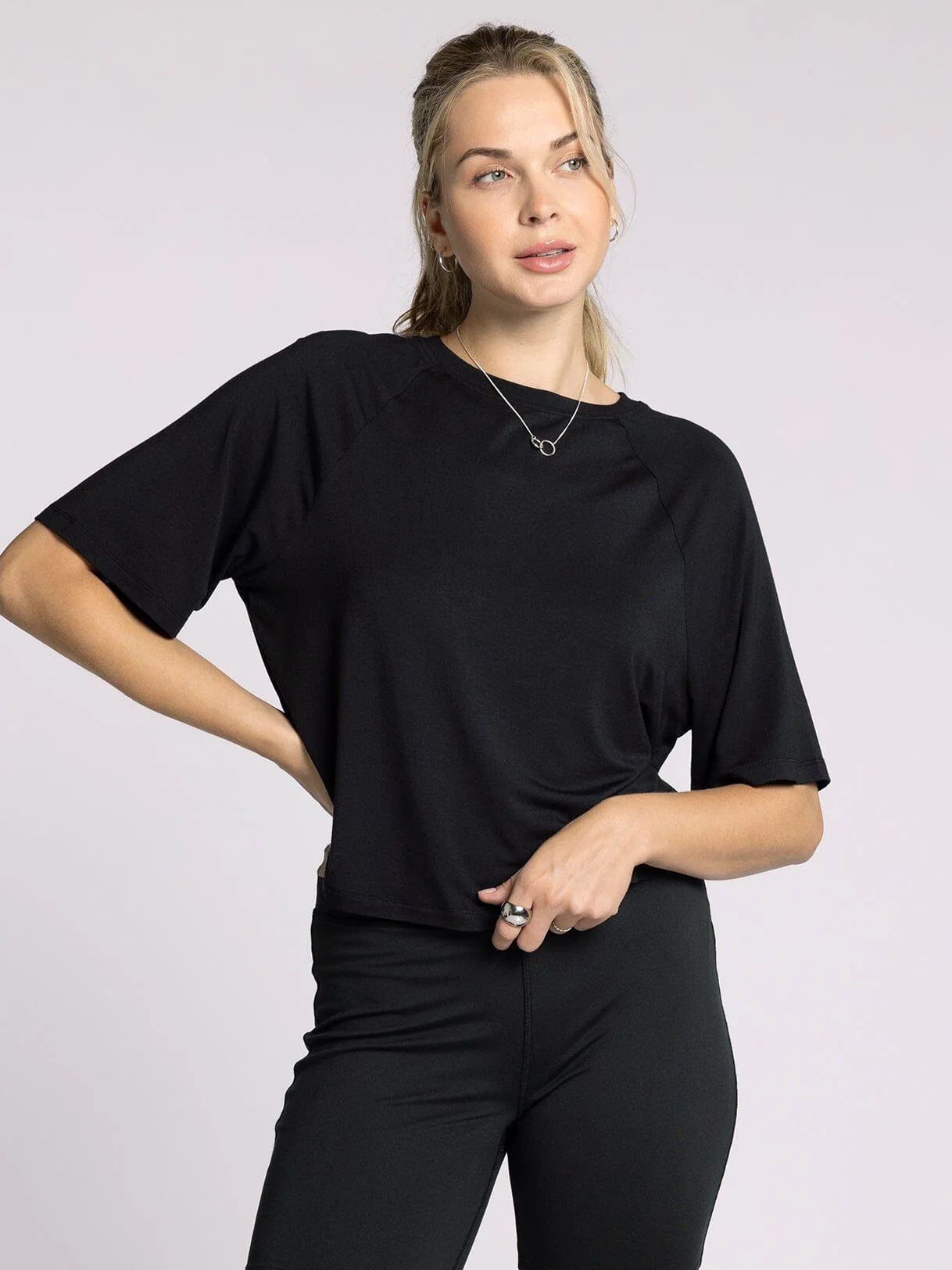 Hilda Tee