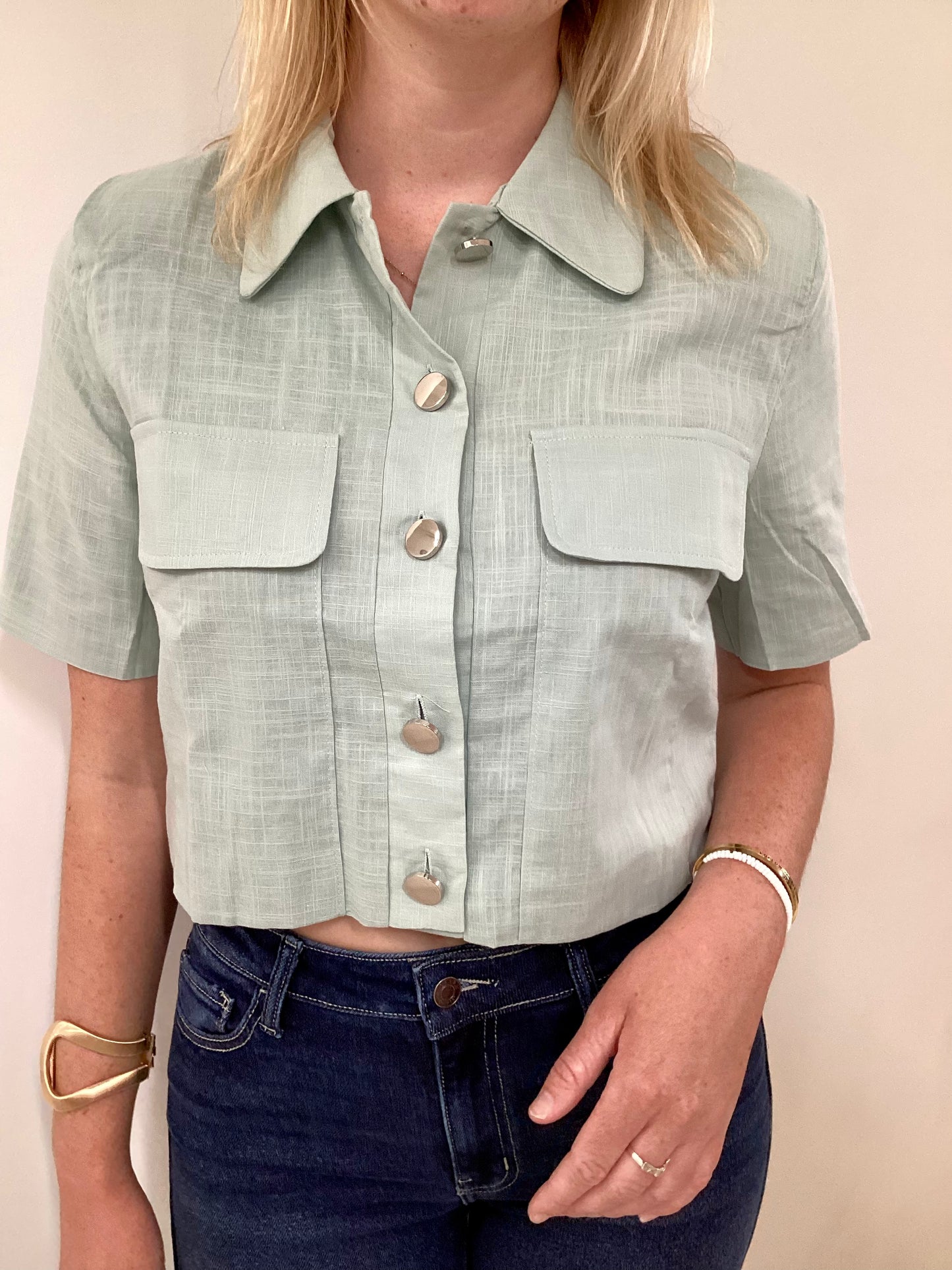 Final Sale - Cropped Button Down Top