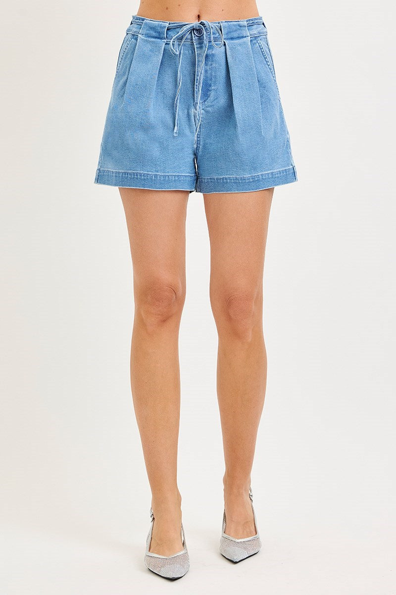 Slouchy Pleated Shorts With String