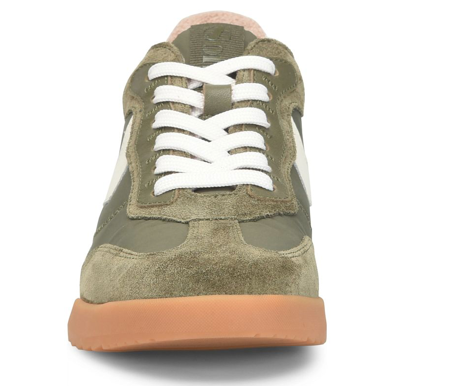 Kat Sneakers