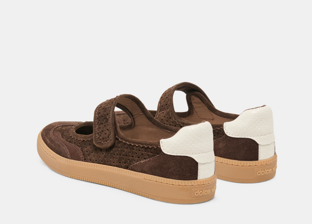 Nanet Sneakers