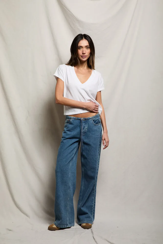 Alanis V-Neck Tee