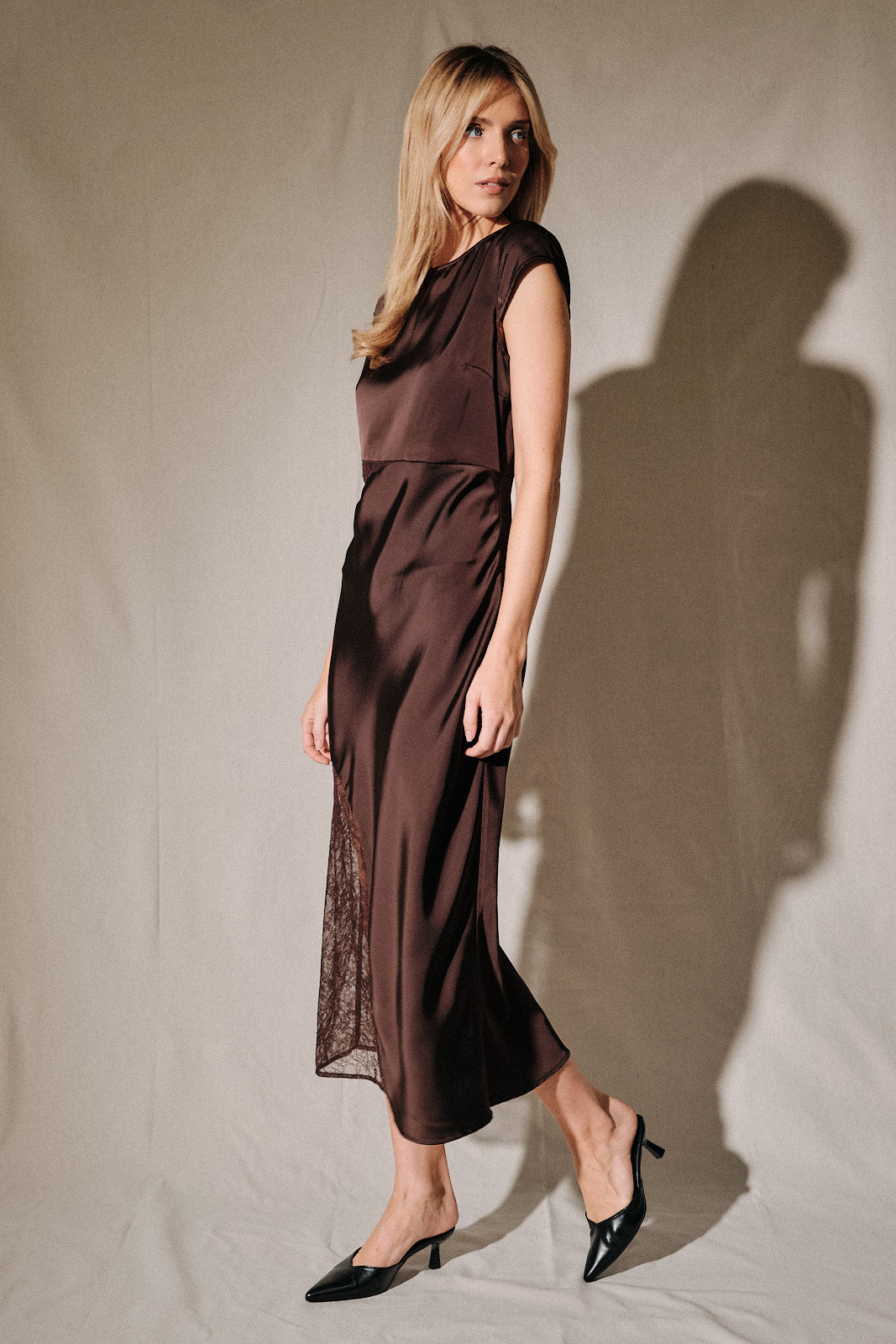 Boat Neck Lace Midi Dress