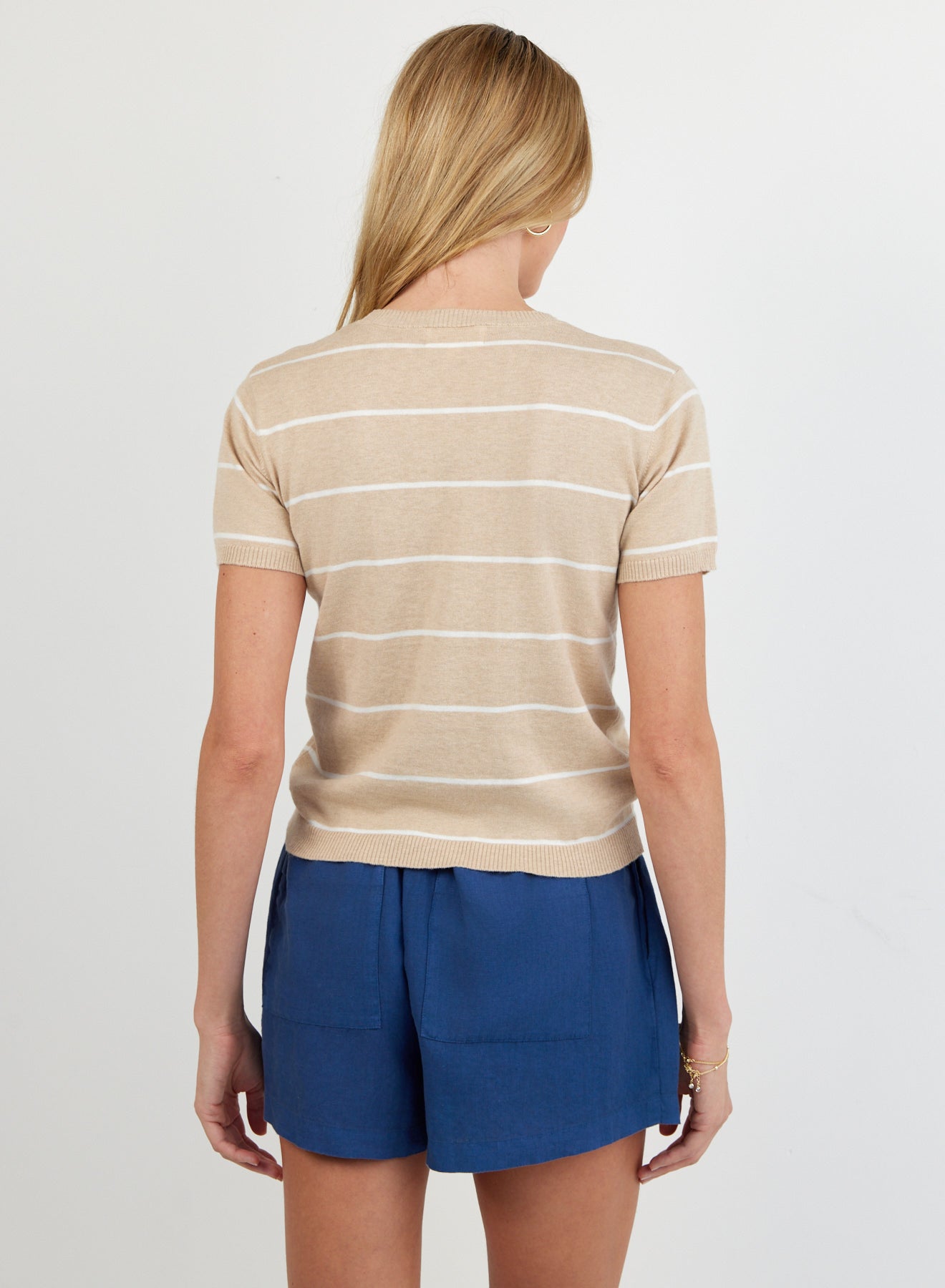 Short Sleeve Crew Neck Knit Top