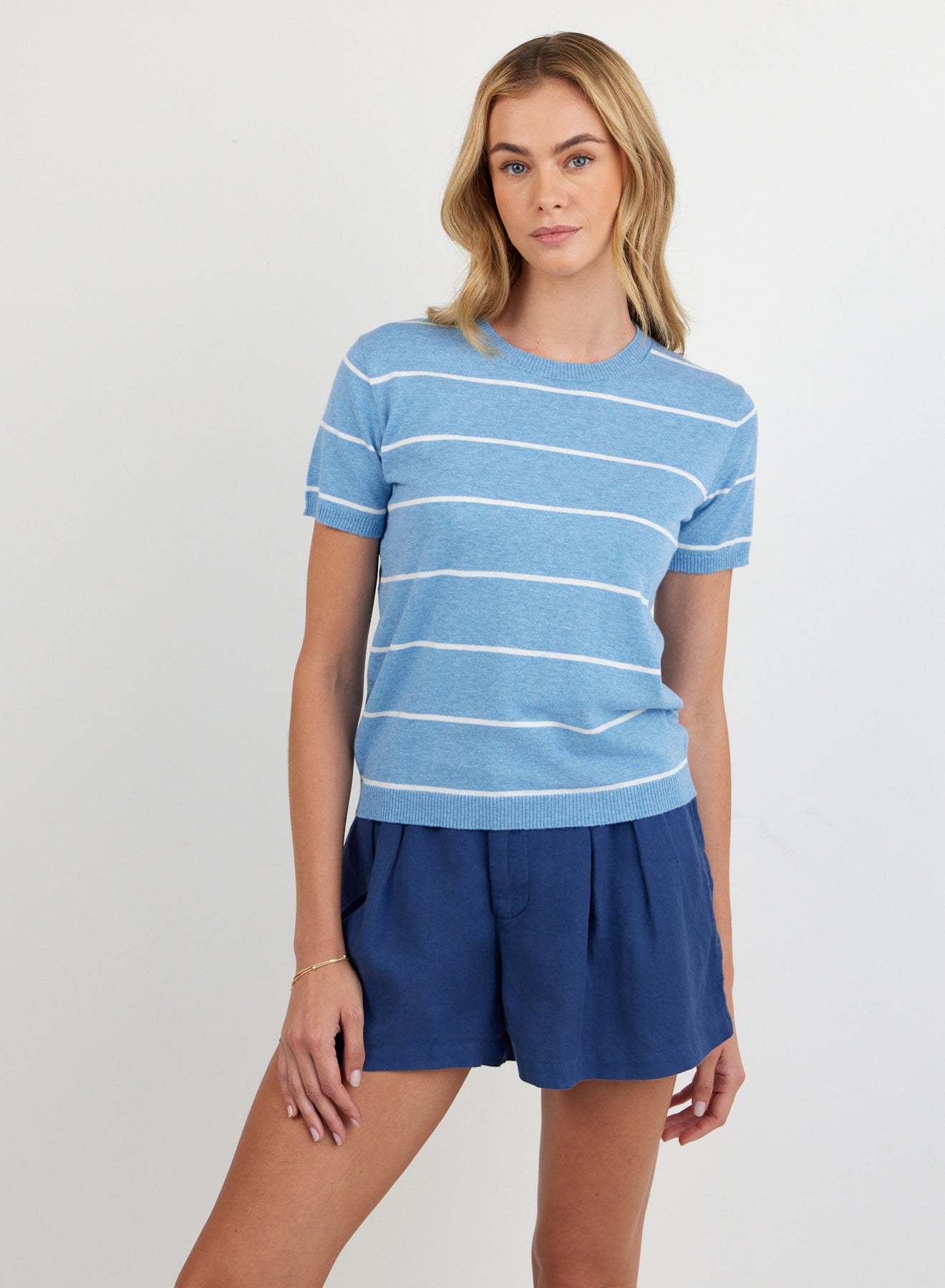 Short Sleeve Crew Neck Knit Top