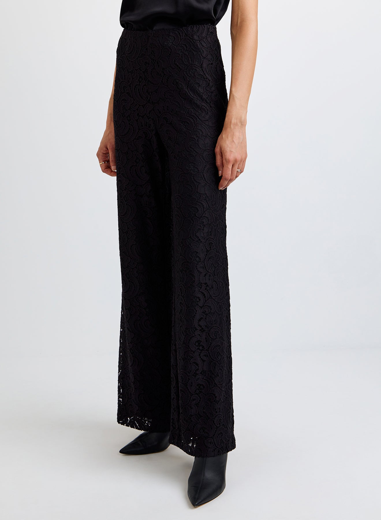 Pull on Stretch Lace Pant