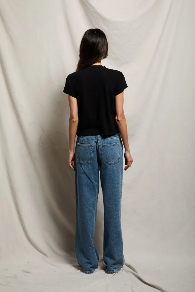 Alanis V-Neck Tee
