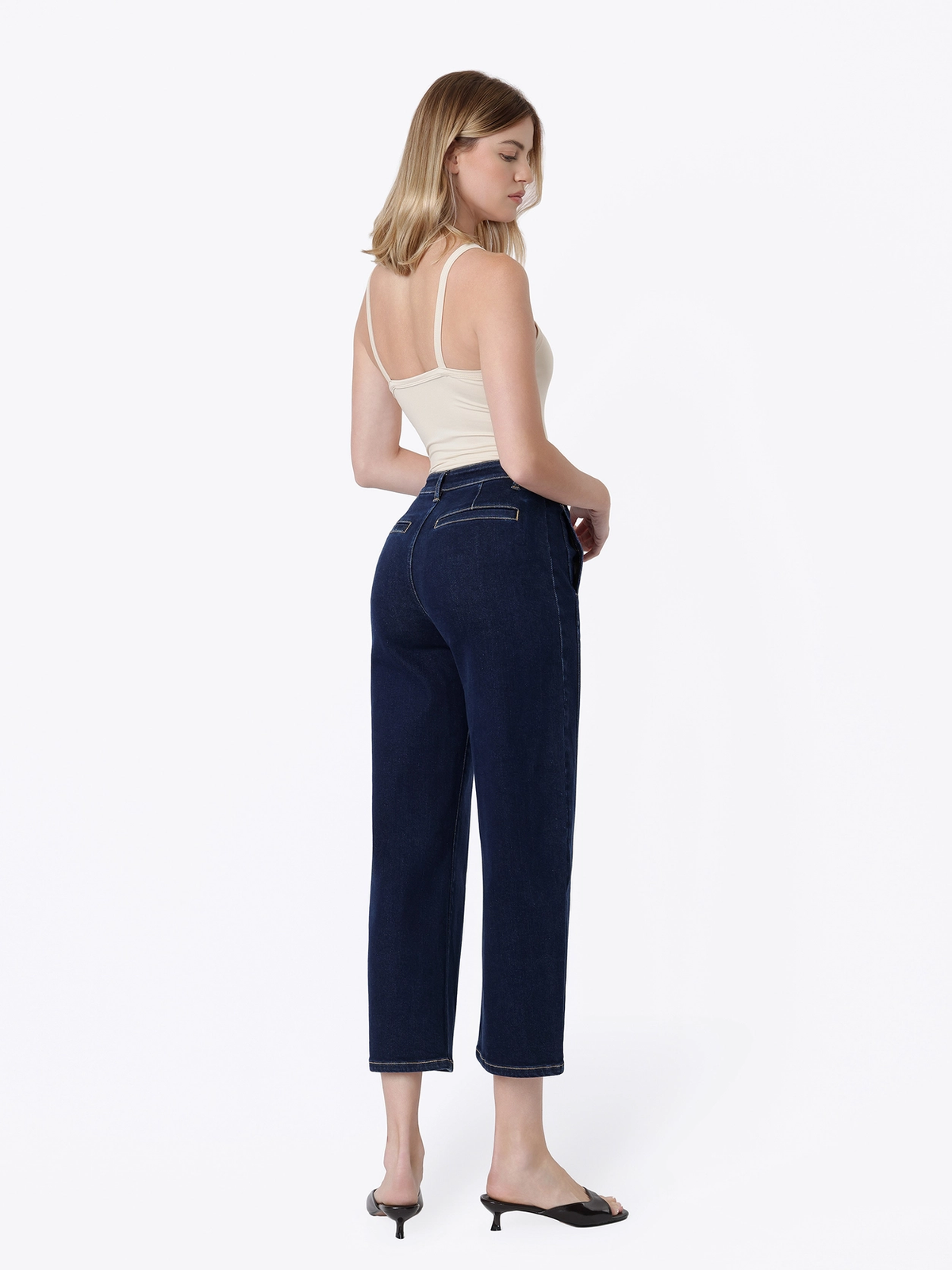 High Rise Seam Detail Welt Pocket Barrel Jeans